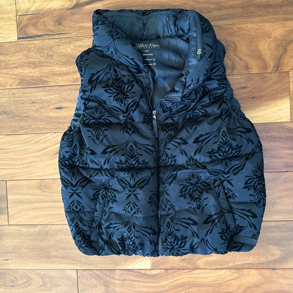 Calvin Klein Performance Black Puffer Vest with Zip Hood size Large - Picture 1 of 4